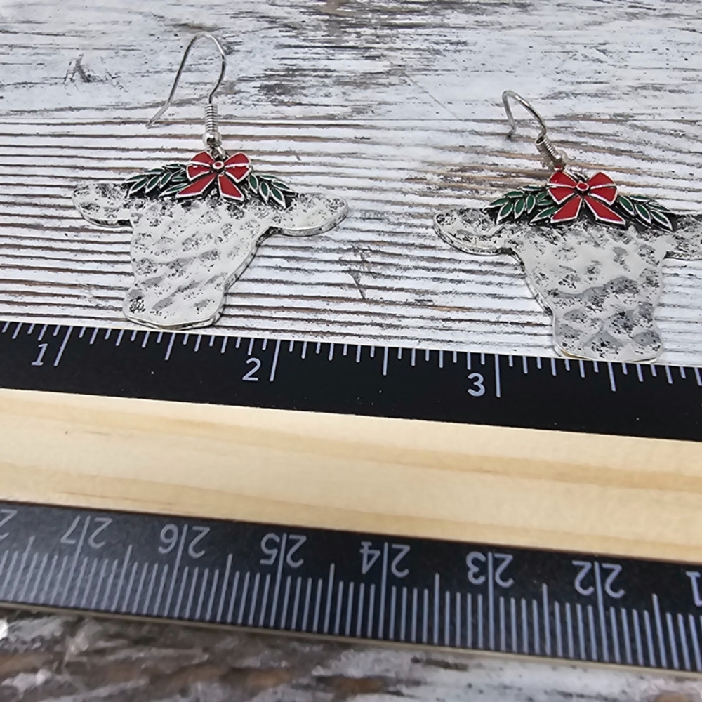 Hippie | Christmas Cow Dangle Earrings New! - Picture 7 of 9